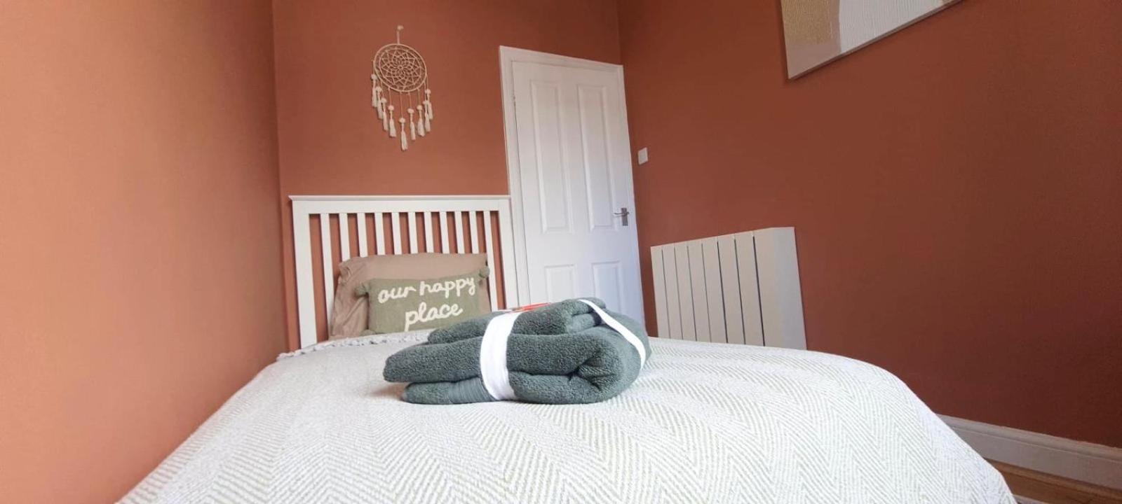 Westcliff-On-Sea Modern 2 Bedroom Apartment - Free Parking Southend-on-Sea Exteriér fotografie