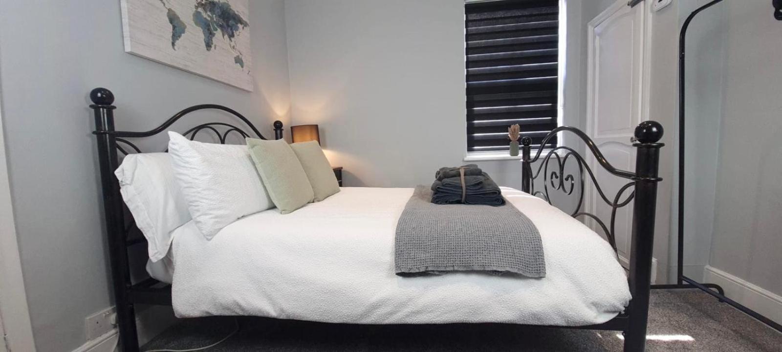 Westcliff-On-Sea Modern 2 Bedroom Apartment - Free Parking Southend-on-Sea Exteriér fotografie