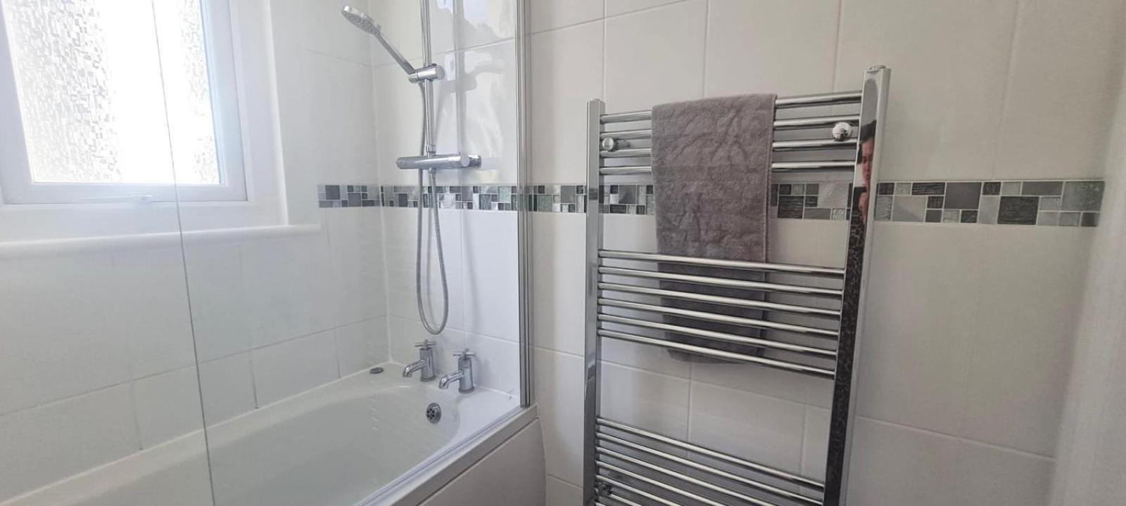 Westcliff-On-Sea Modern 2 Bedroom Apartment - Free Parking Southend-on-Sea Exteriér fotografie