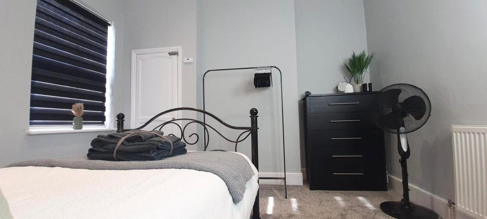 Westcliff-On-Sea Modern 2 Bedroom Apartment - Free Parking Southend-on-Sea Exteriér fotografie
